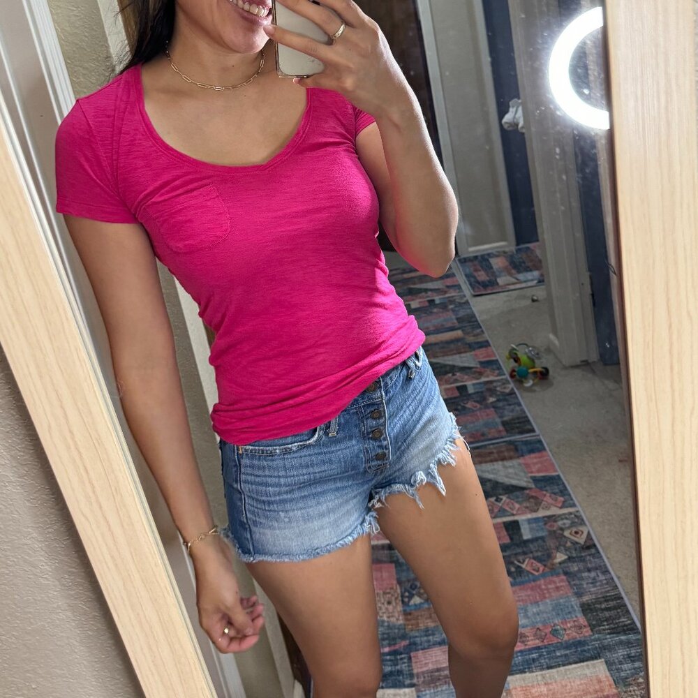 VS Pink T-Shirt